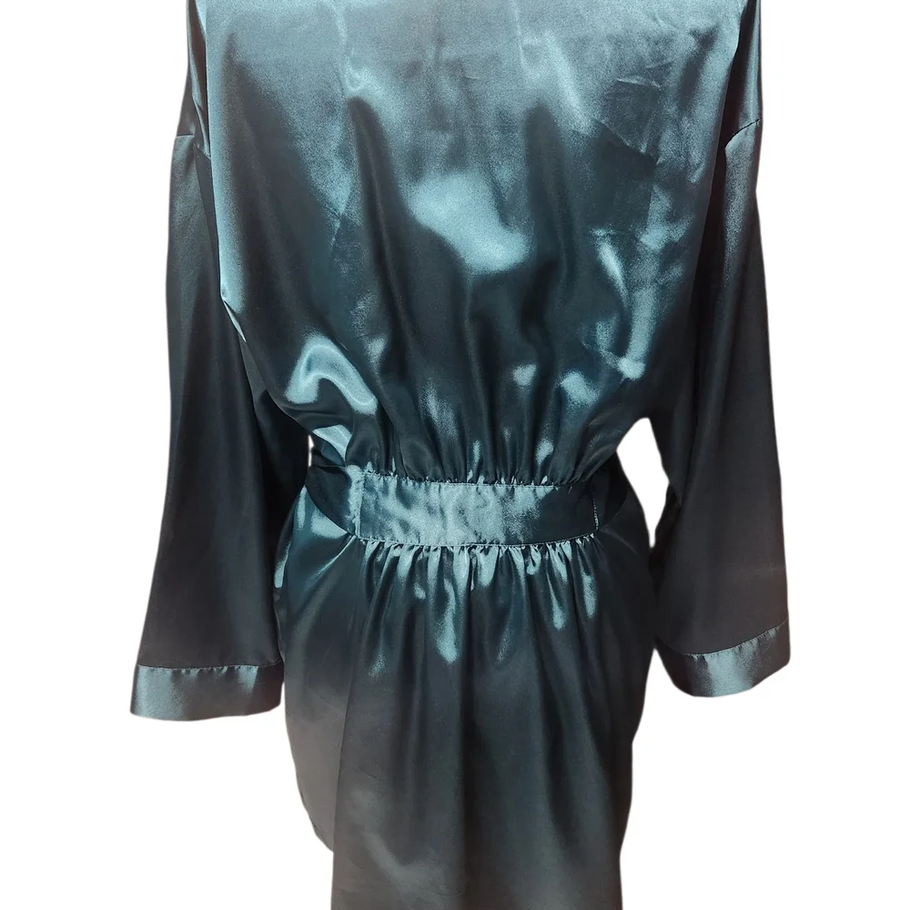 Victoria's Secret Emerald Green - Picture 2 of 8